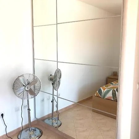 Hermosa Vida, Beautiful 3 Bed 2 Bath With Air Con, Free Wifi & Private Pool * Playa Blanca (Lanzarote)